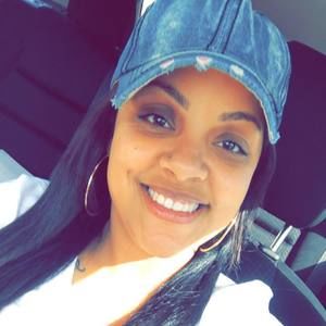 Meet your Posher, Camille